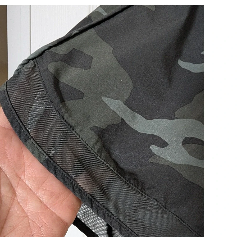 ATHLETA Mesh Racer Run Short Olive‎ Camo Lux Running Workout 446581 Womens Small
